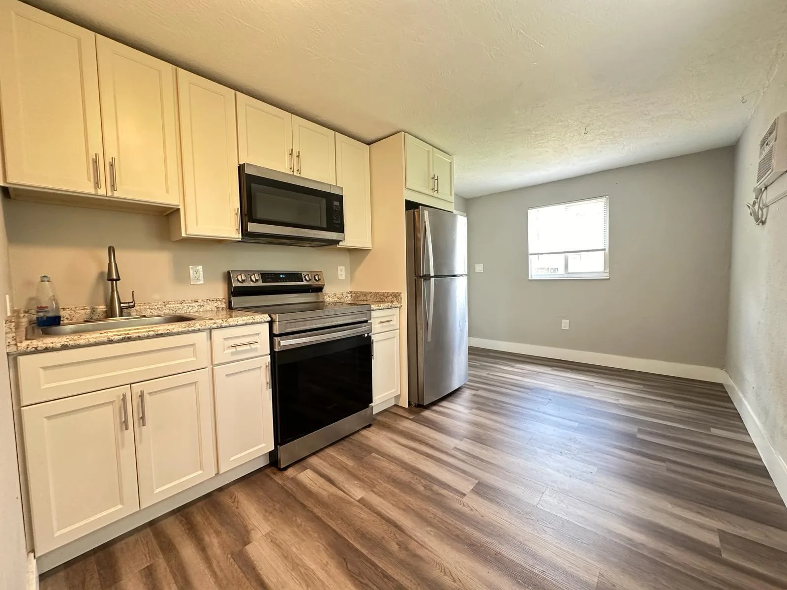 6760 Park Street # A-C, Hollywood, FL 33024