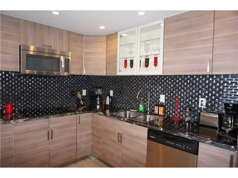 19370 COLLINS AV SEASONAL # 1611, Sunny Isles Beach, FL 33160 photo 3