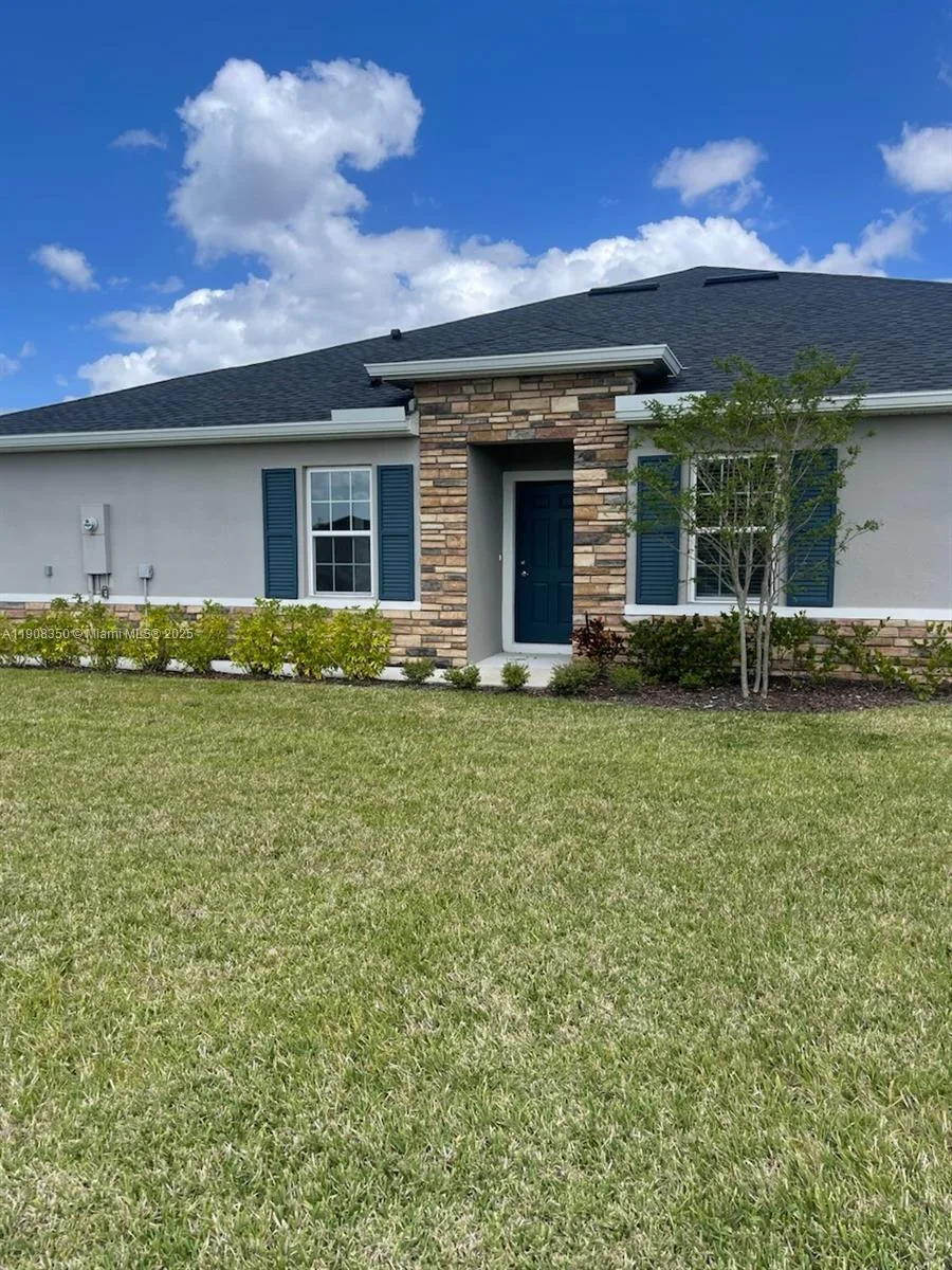 9509 SW Libertas Way # :, Port St. Lucie, FL 34987 photo 2