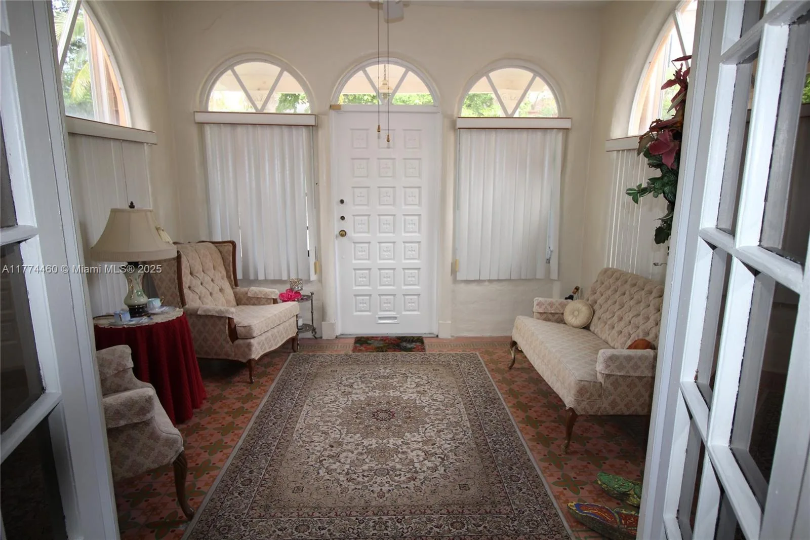 870 NW 14th Ct, Miami, FL 33125 photo 10