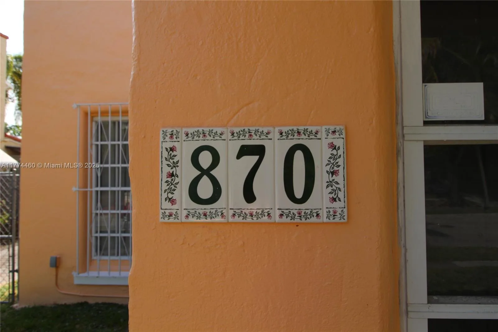 870 NW 14th Ct, Miami, FL 33125 photo 7