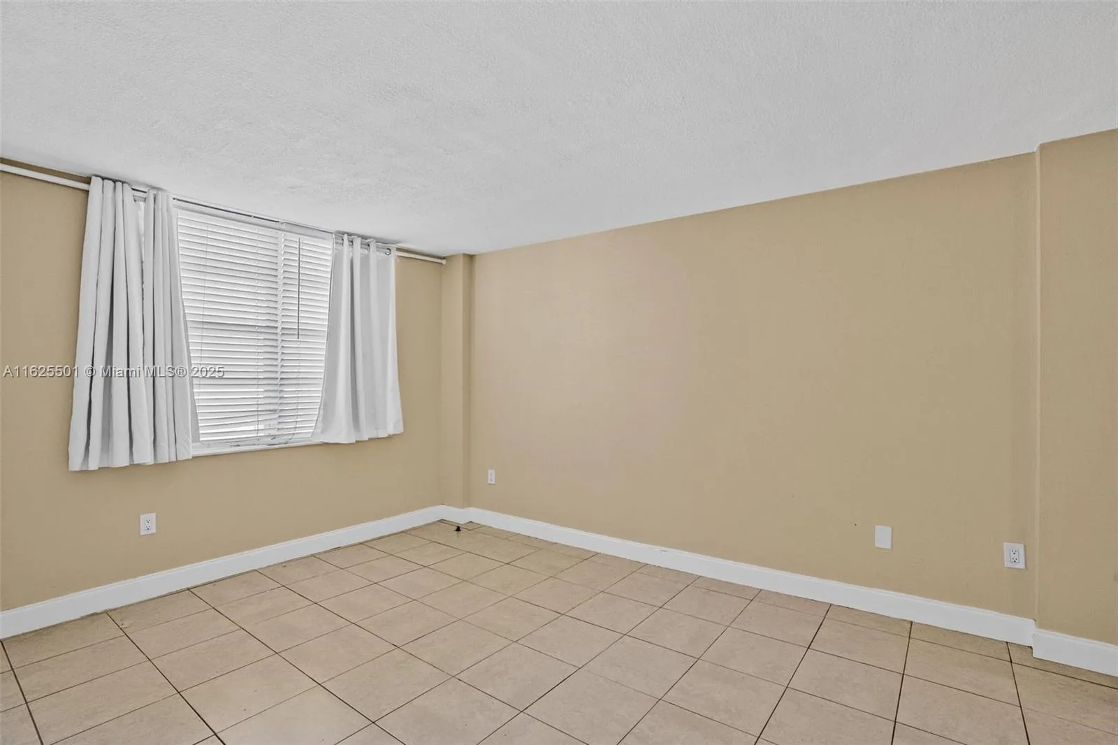 15600 NW 7th Ave # 306, Miami, FL 33169 photo 12