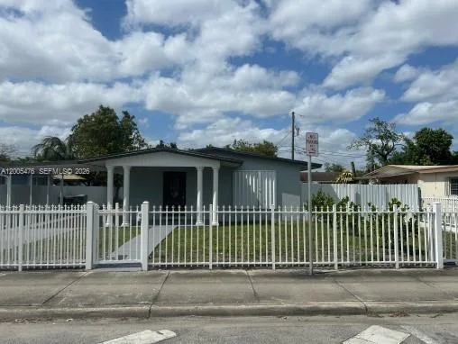 841 Hialeah Dr, Hialeah, FL 33010