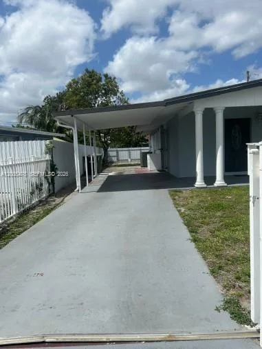 841 Hialeah Dr, Hialeah, FL 33010 photo 3