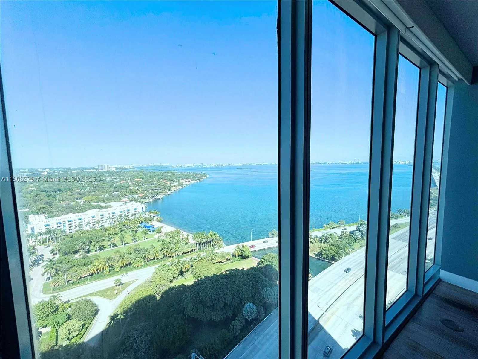601 NE 36th St # 2306, Miami, FL 33137 photo 5