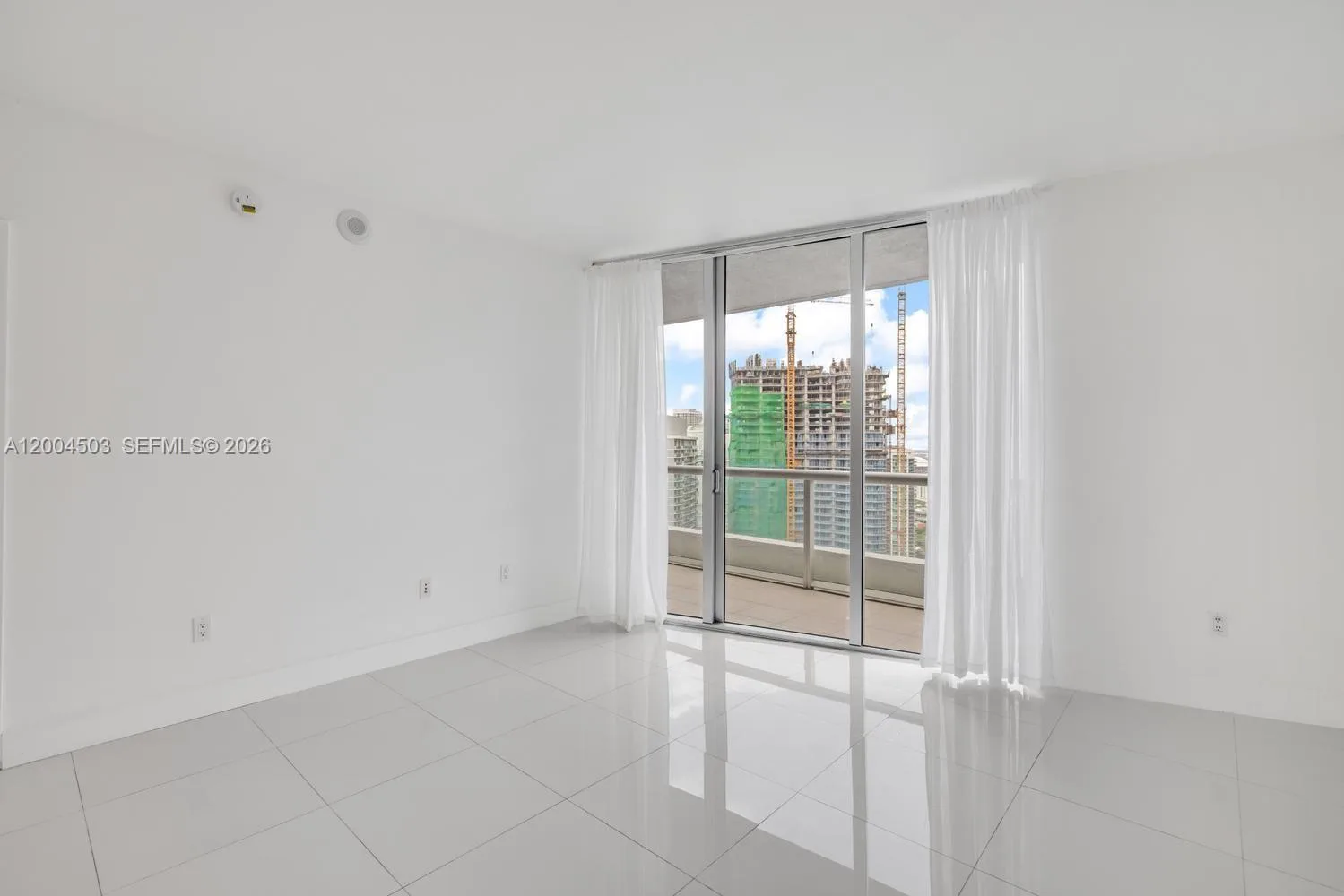 465 Brickell Ave # 4206, Miami, FL 33131 photo 10
