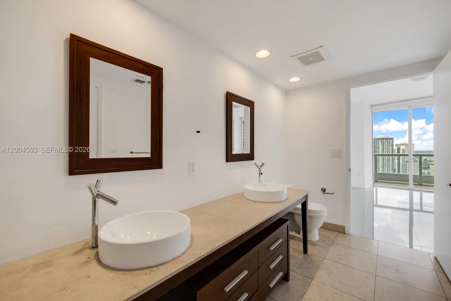 465 Brickell Ave # 4206, Miami, FL 33131 photo 11