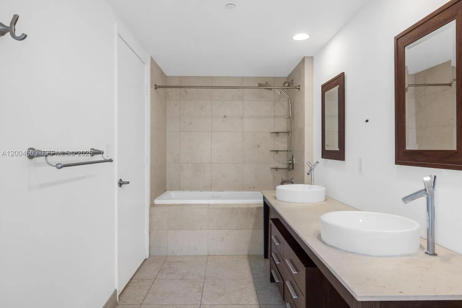 465 Brickell Ave # 4206, Miami, FL 33131 photo 13