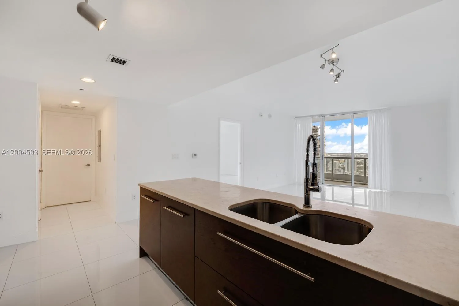 465 Brickell Ave # 4206, Miami, FL 33131 photo 7