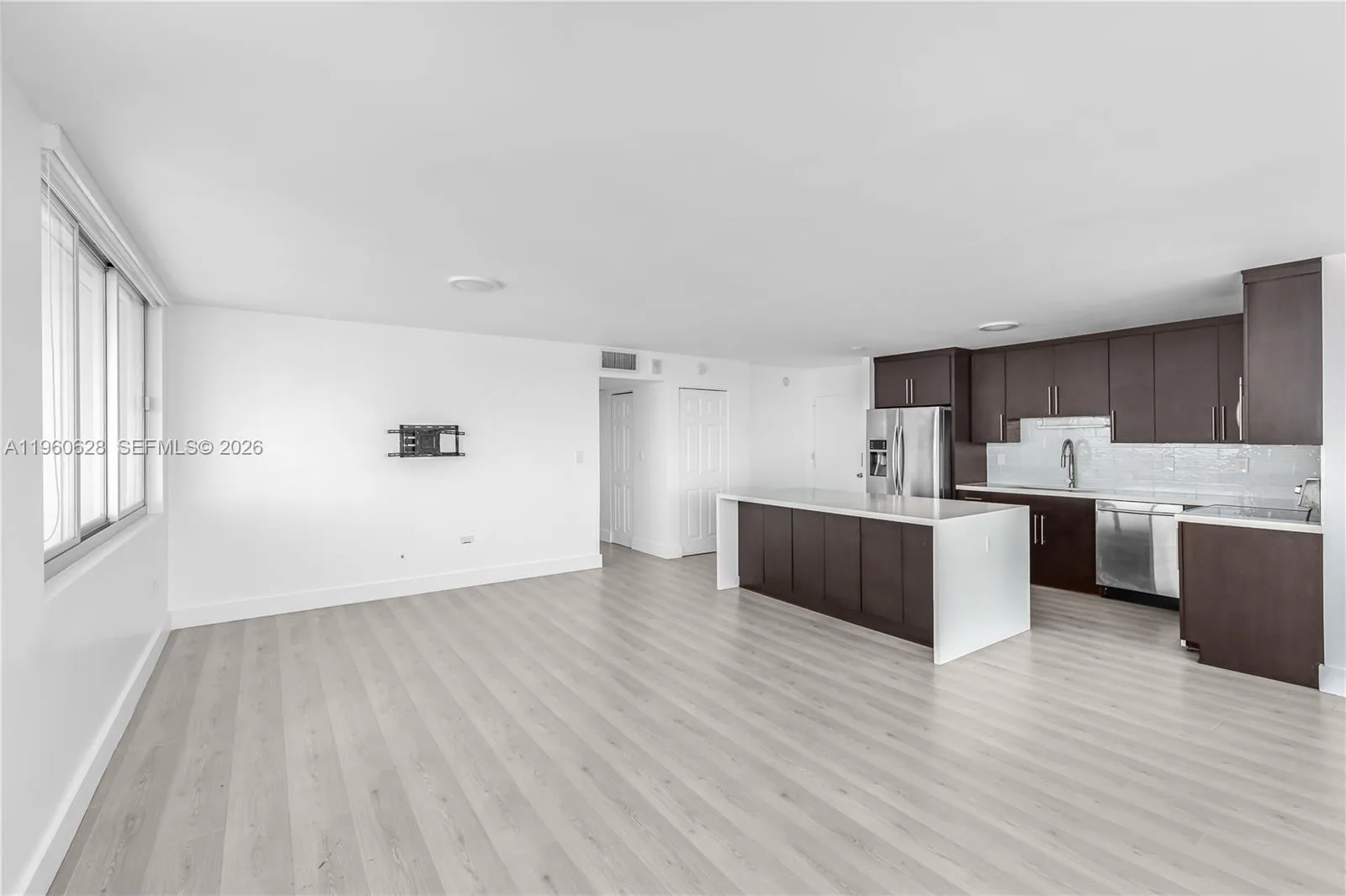 7135 Collins Ave # 1025, Miami Beach, FL 33141 photo 4