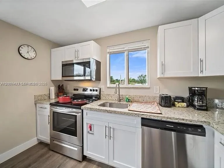 2320 Garfield St, Hollywood, FL 33020 photo 6