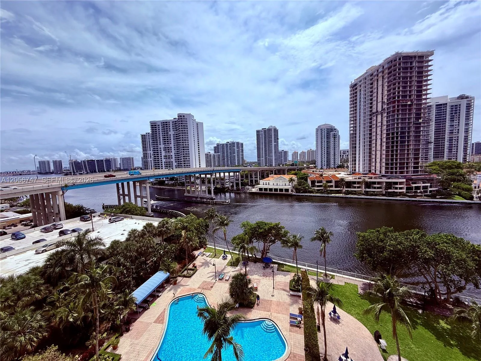 19390 Collins Ave # 907, Sunny Isles Beach, FL 33160