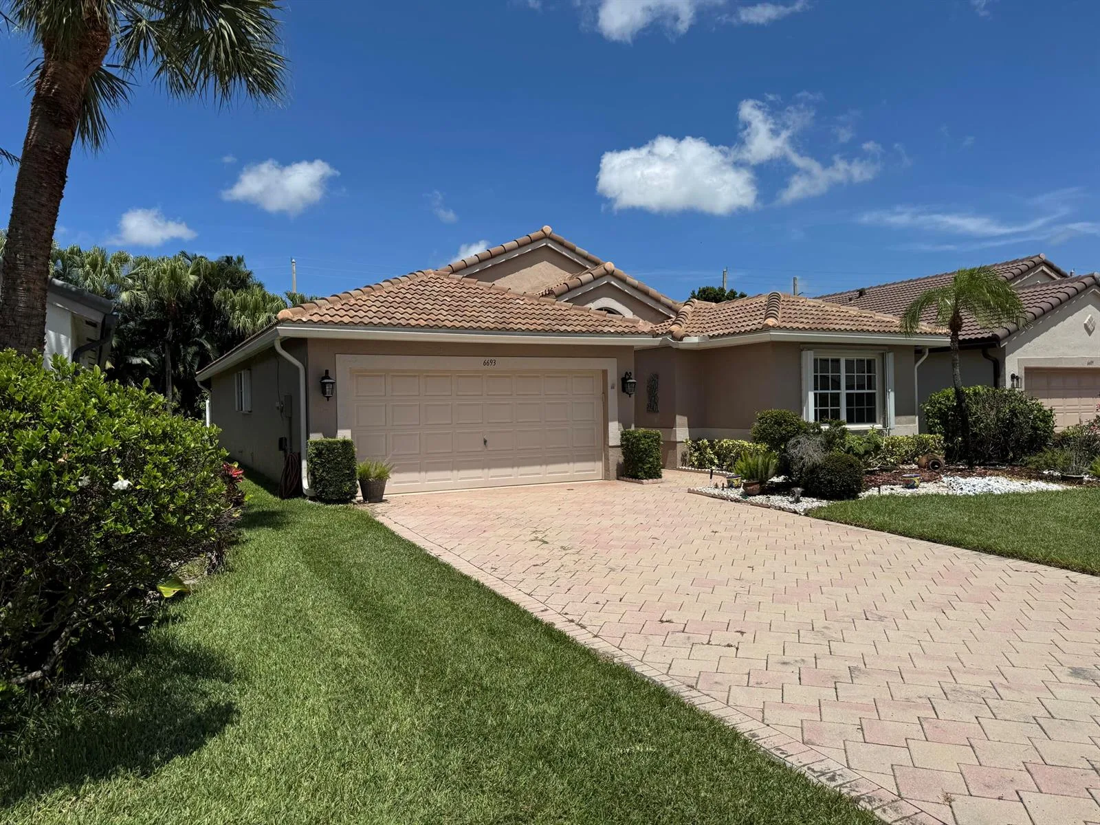 6693 Sun River Road, Boynton Beach, FL 33437
