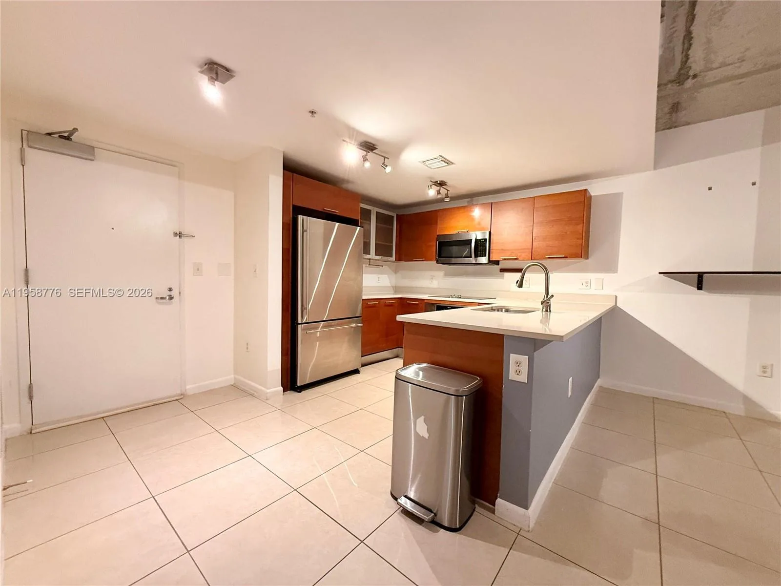 3250 NE 1st Ave # 517, Miami, FL 33137 photo 10