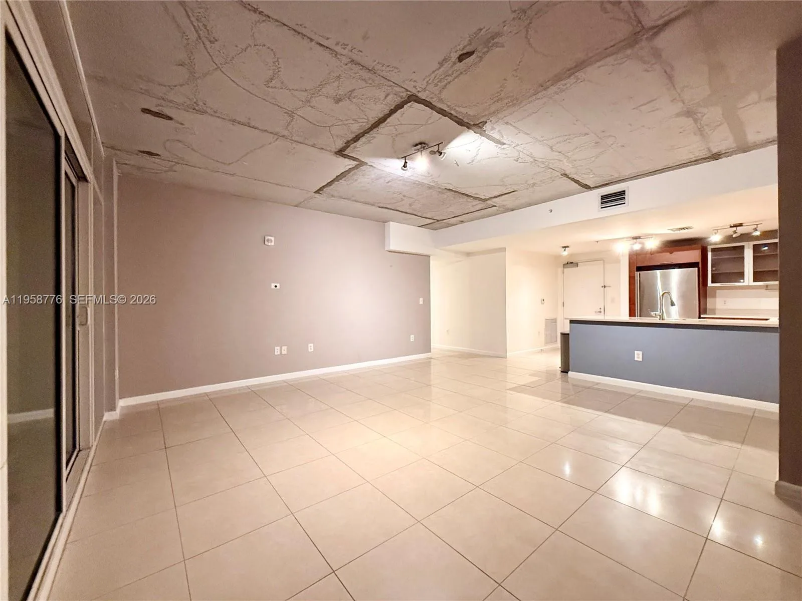 3250 NE 1st Ave # 517, Miami, FL 33137 photo 3