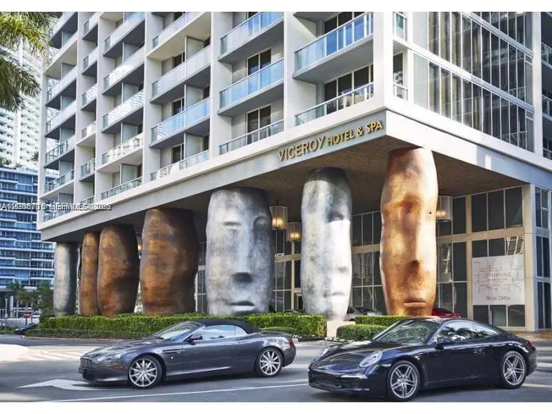 475 Brickell Ave # 2511, Miami, FL 33131 photo 12