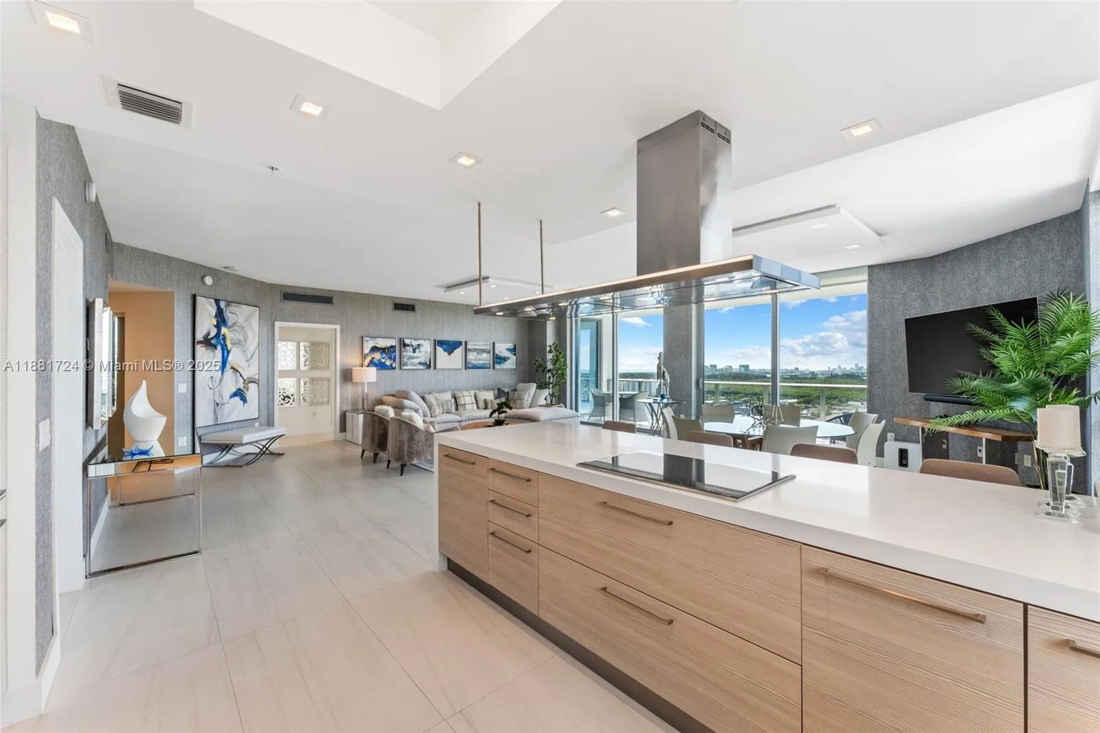 17111 Biscayne Blvd # 2202, North Miami Beach, FL 33160 photo 11
