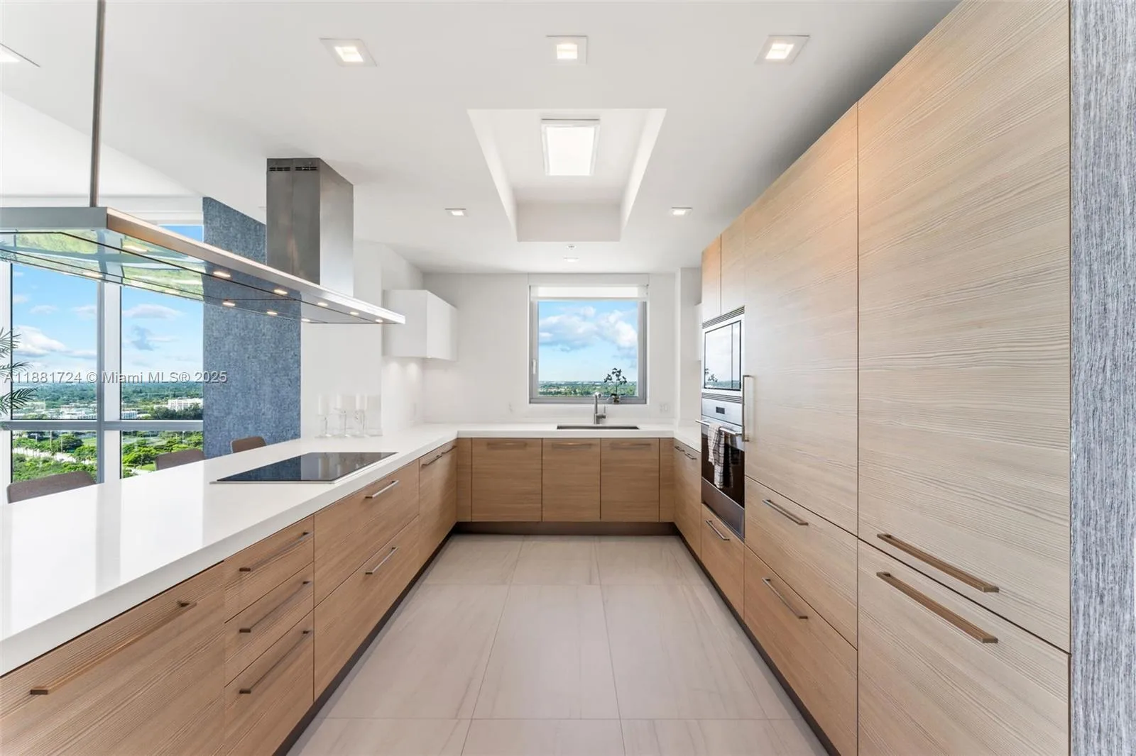 17111 Biscayne Blvd # 2202, North Miami Beach, FL 33160 photo 12