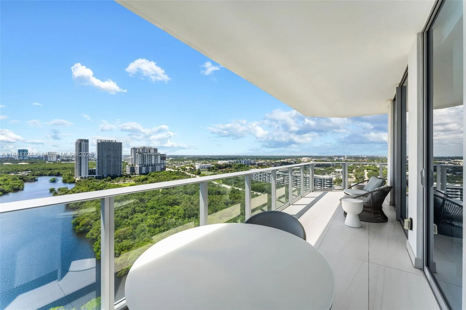 17111 Biscayne Blvd # 2202, North Miami Beach, FL 33160 photo 3