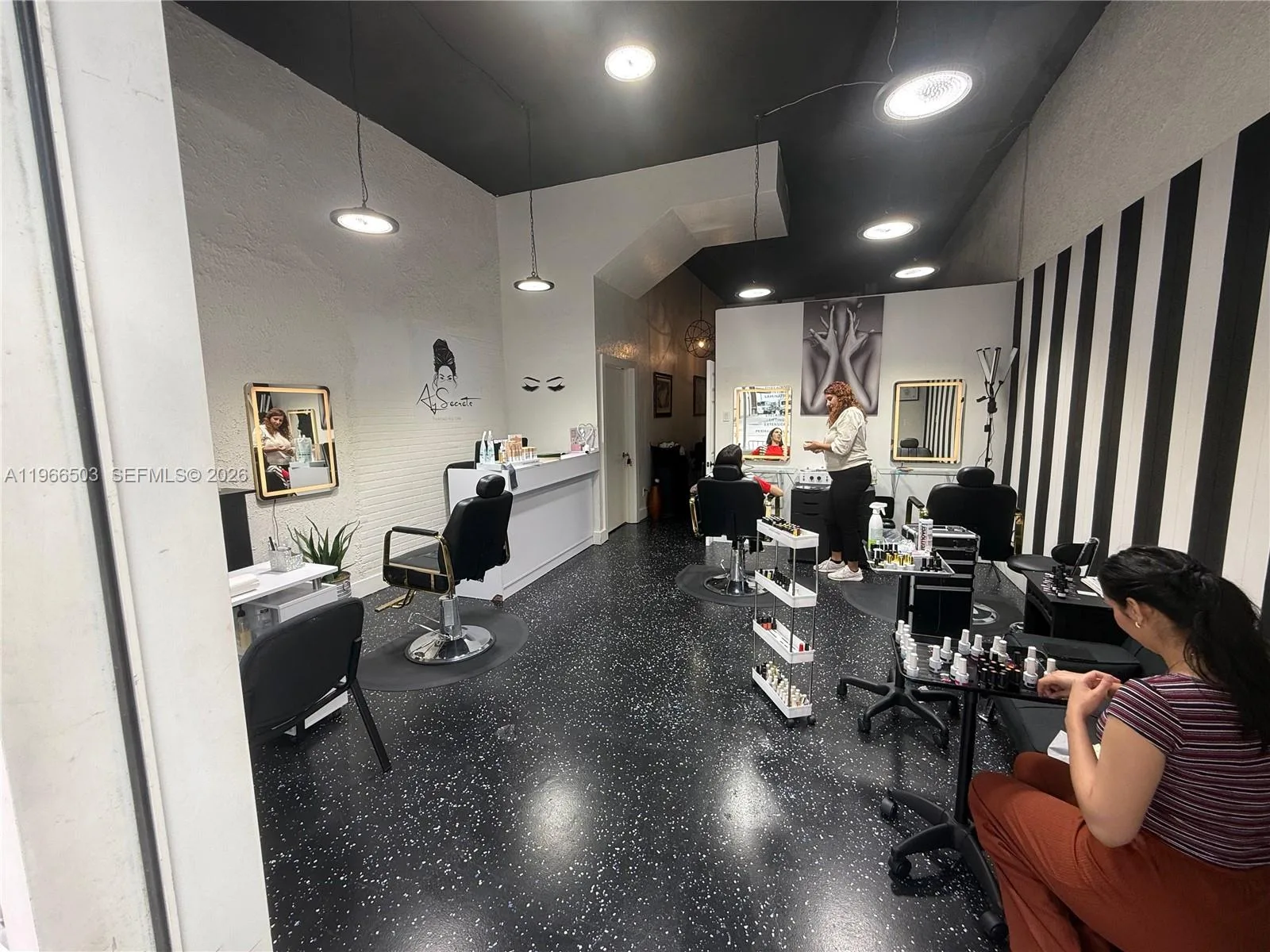 120 S Dixie Hwy, West Palm Beach, FL 33401