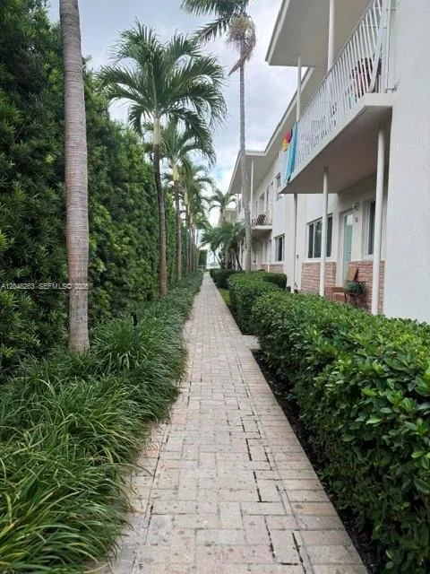 1140 Venetian Way # 2C, Miami Beach, FL 33139 photo 5
