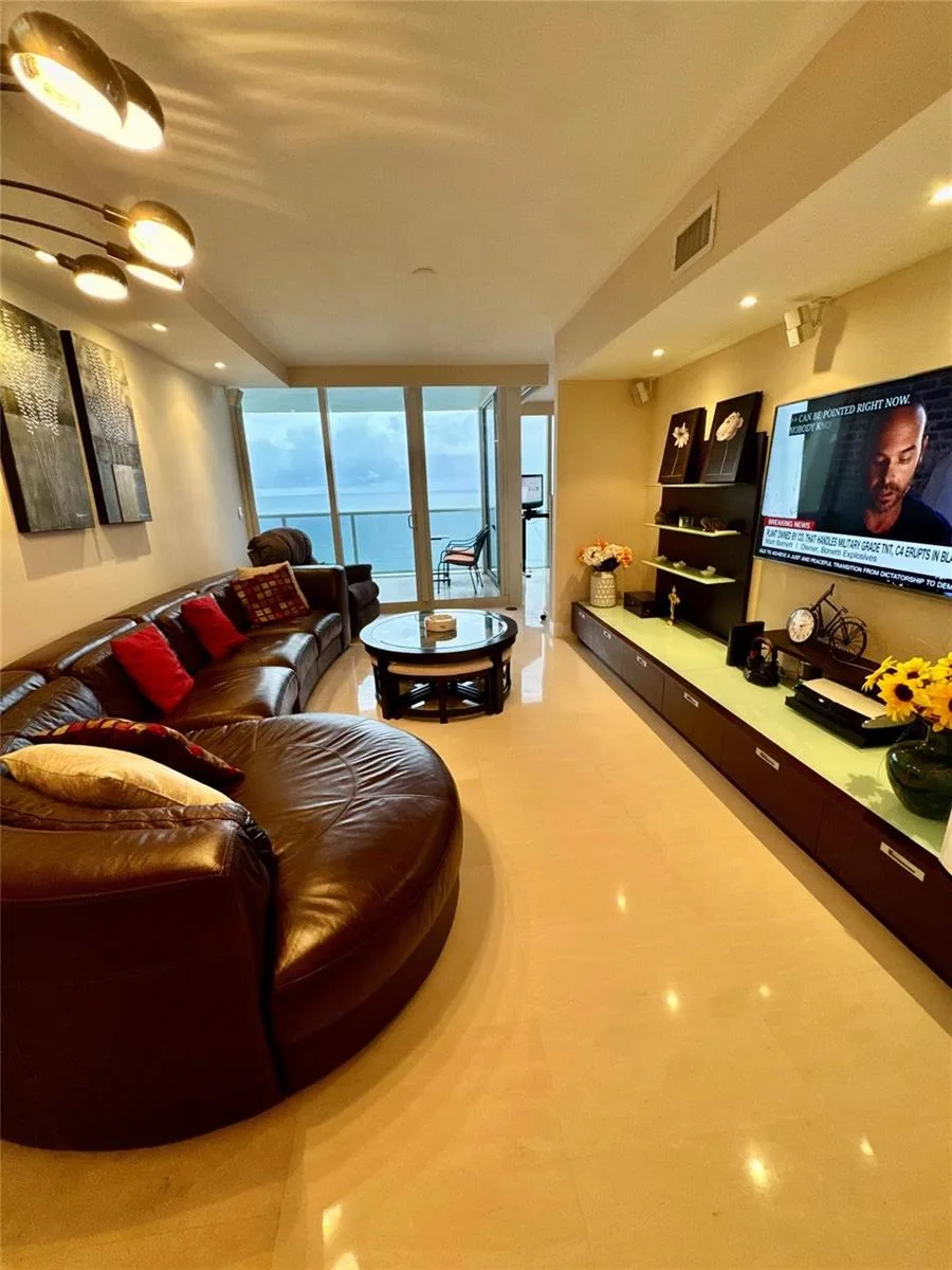 19111 Collins Avenue # 2807, Sunny Isles Beach, FL 33160 photo 9