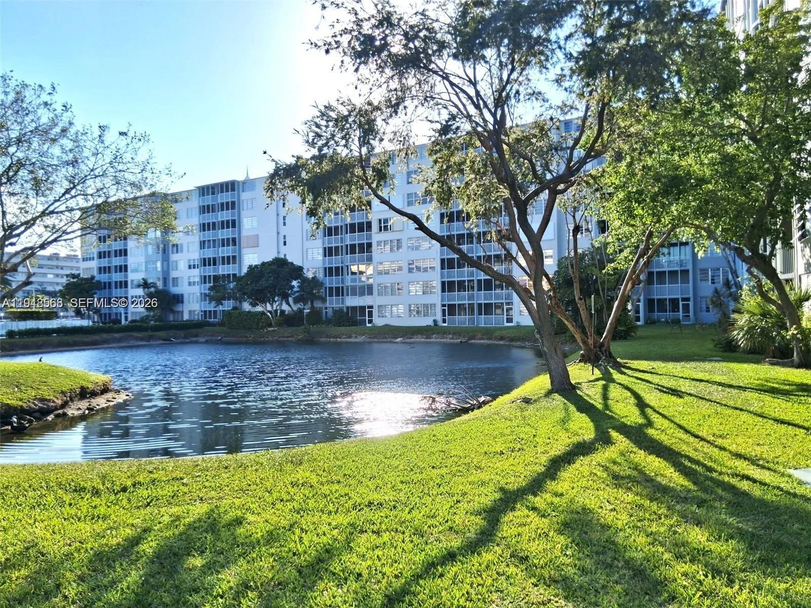 1700 NE 191st St # 202, Miami, FL 33179