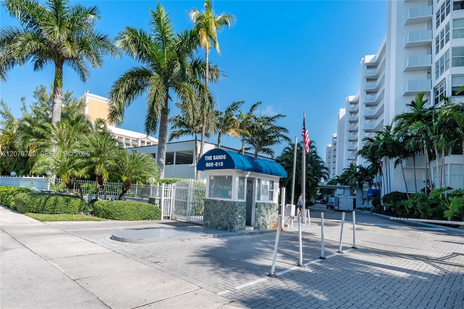 Sands of Key Biscayne