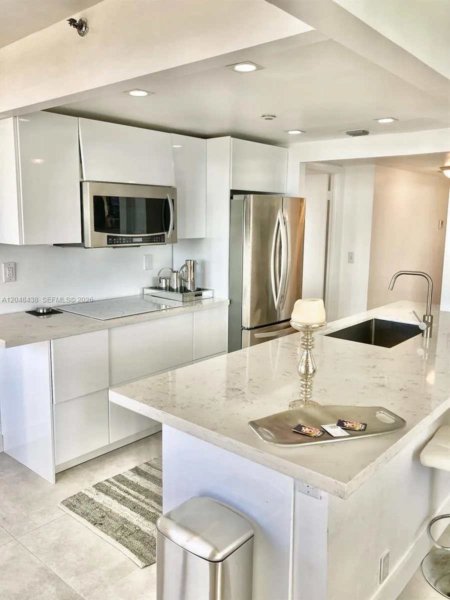 2555 Collins Ave # PH214, Miami Beach, FL 33140 photo 3