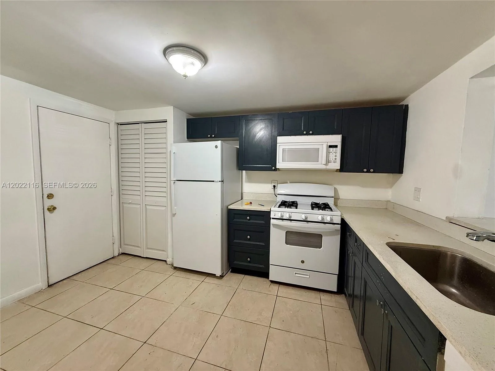 18101 NW 68th Ave # B102, Hialeah, FL 33015