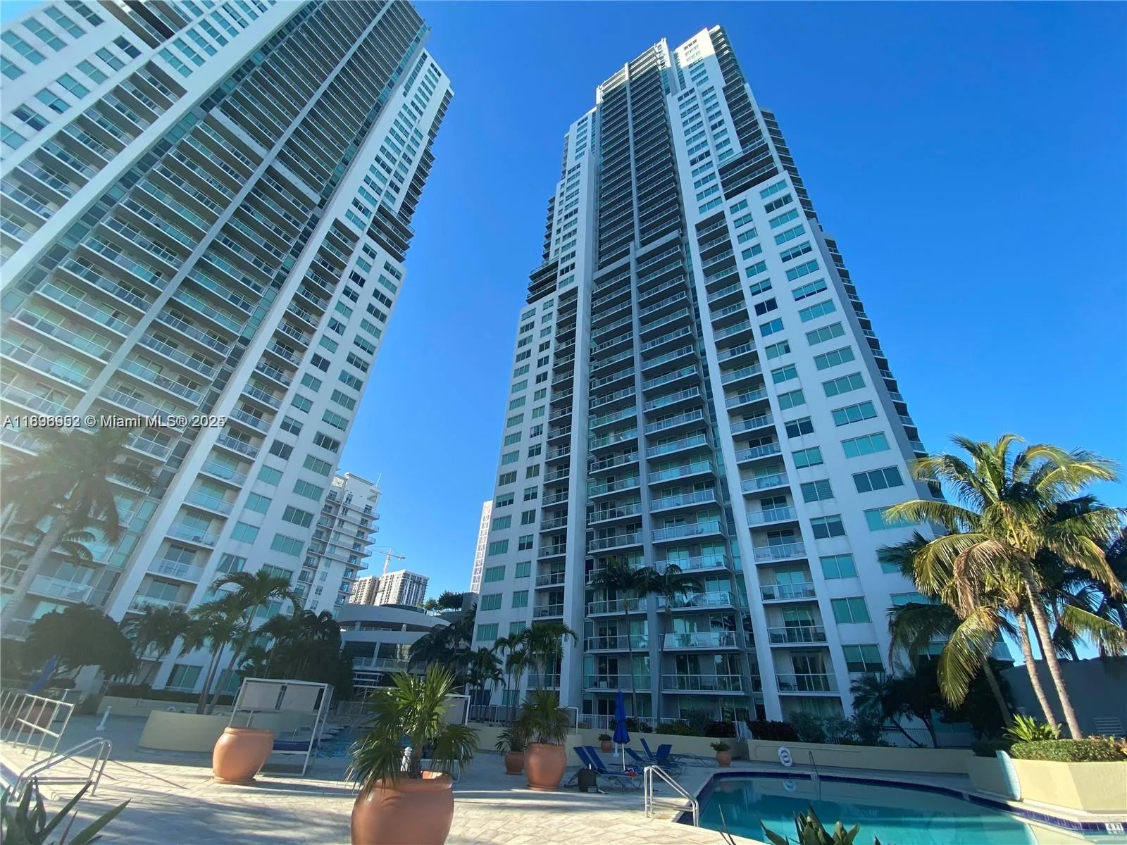 244 Biscayne Blvd # 3708, Miami, FL 33132