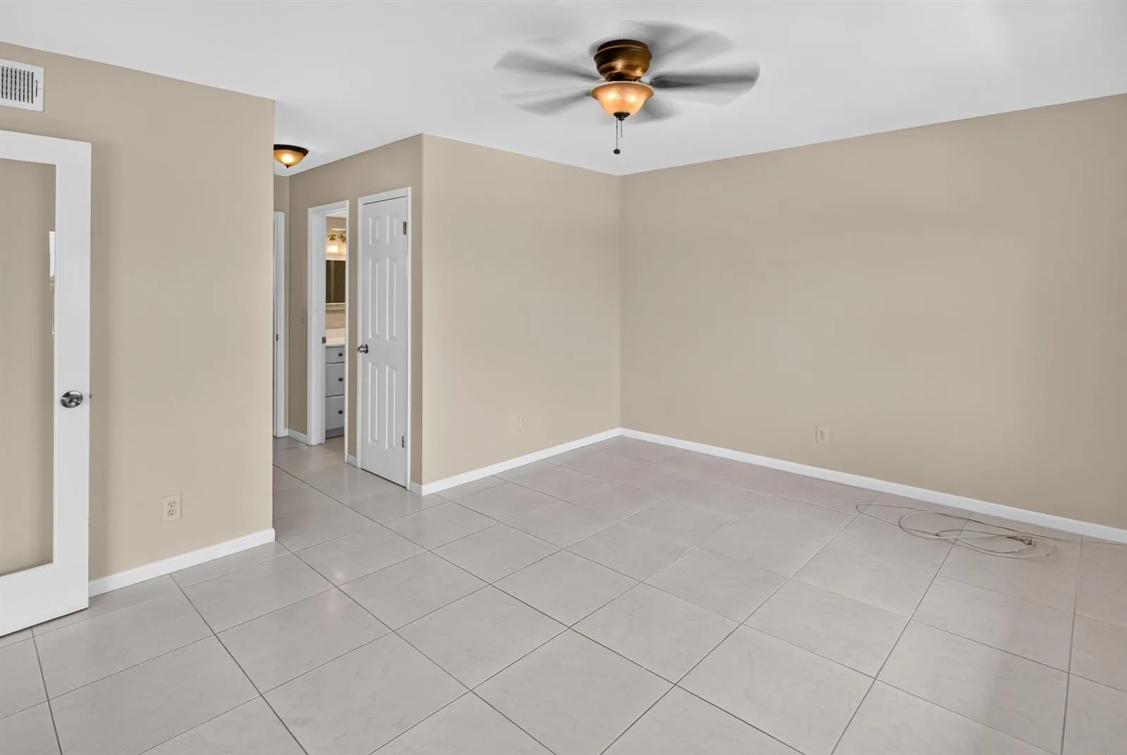 231 E Lantana Road # 204, Lantana, FL 33462 photo 10
