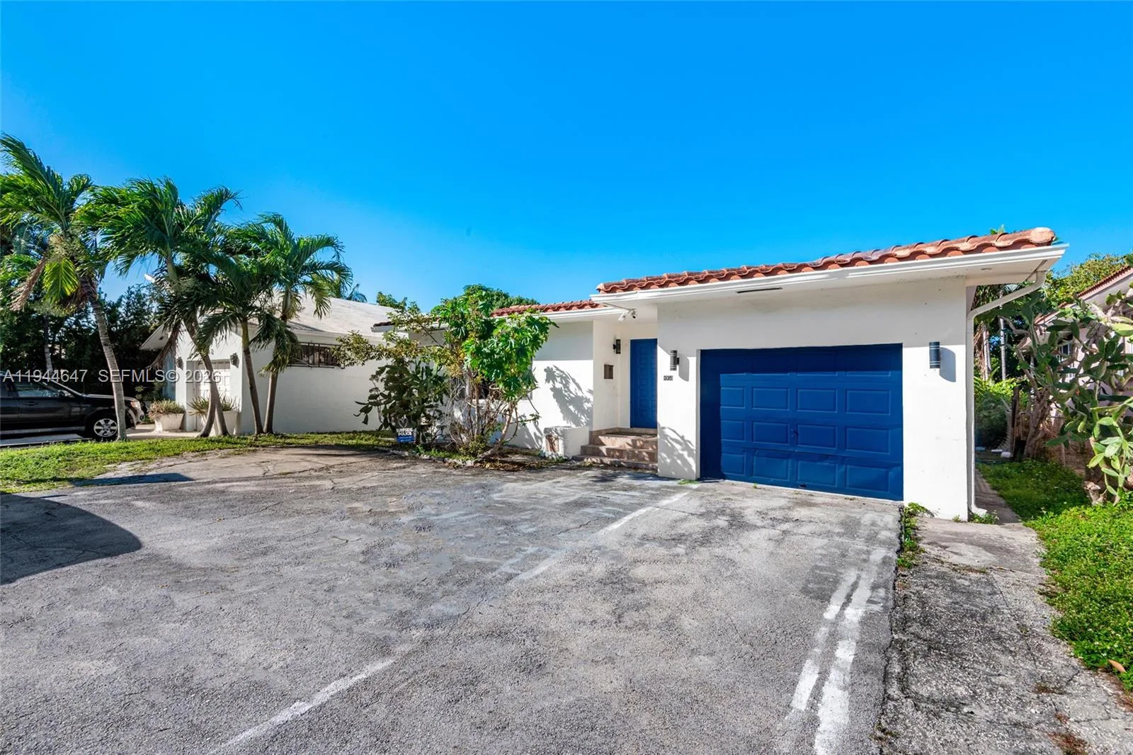 8950 Harding Ave, Surfside, FL 33154