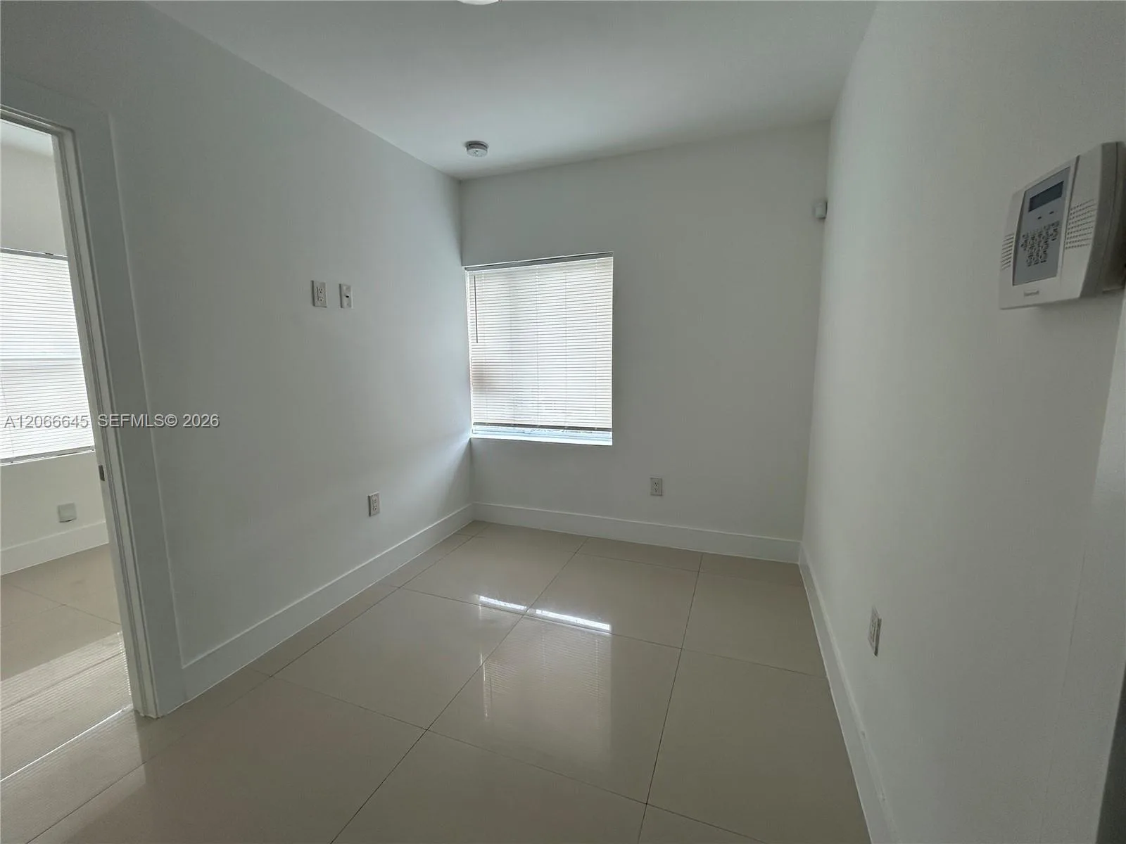 1890 NW 35 St # 7, Miami, FL 33126
