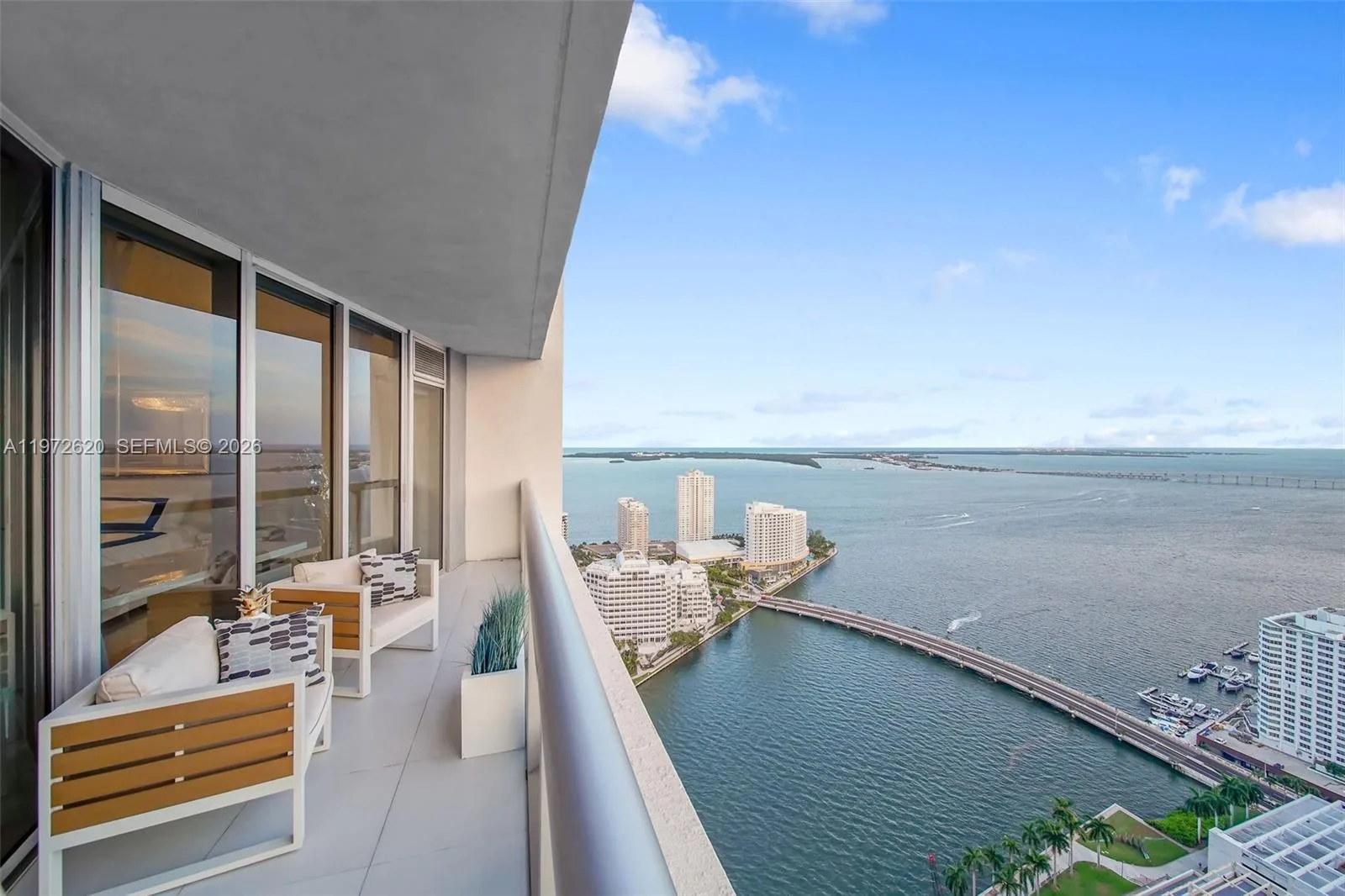 495 Brickell Ave # 4209, Miami, FL 33131