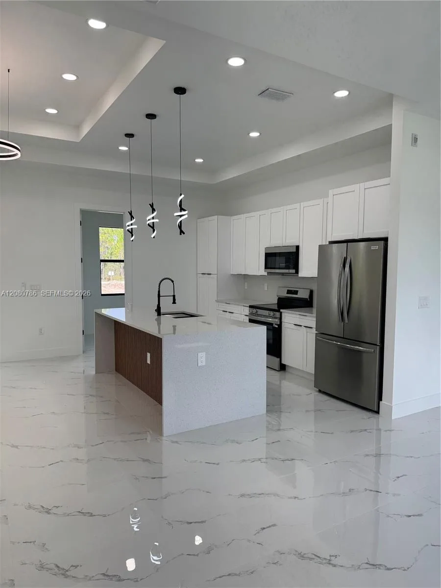 842 Nina Ave, Lehigh Acres, FL 33974