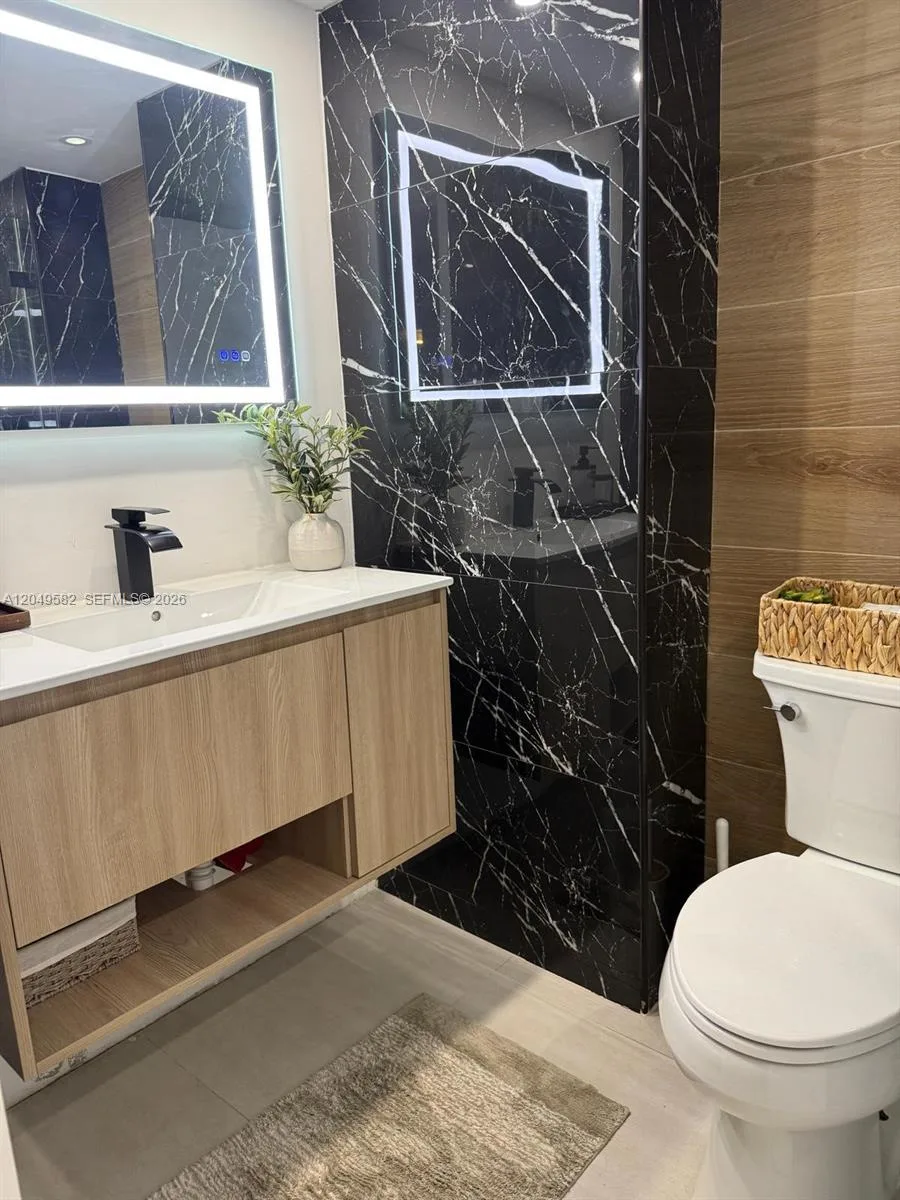 18061 Biscayne Blvd # 404, Aventura, FL 33160 photo 12