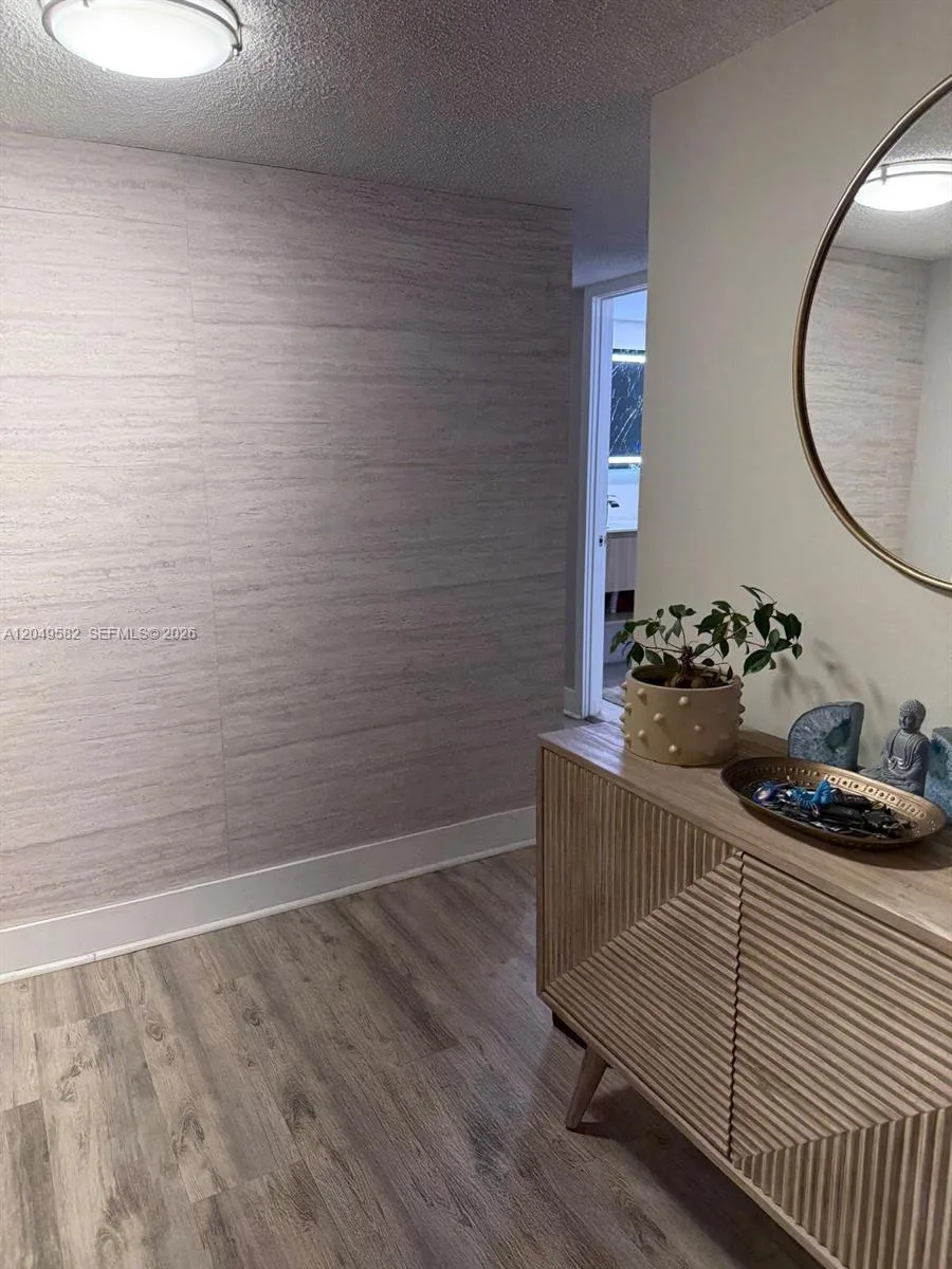 18061 Biscayne Blvd # 404, Aventura, FL 33160 photo 8