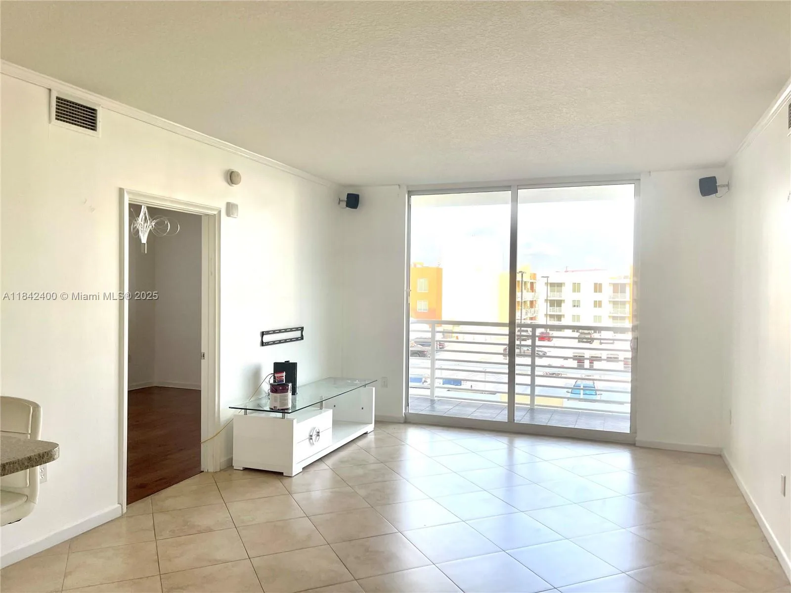 18800 NE 29th Ave # 723, Aventura, FL 33180 photo 2
