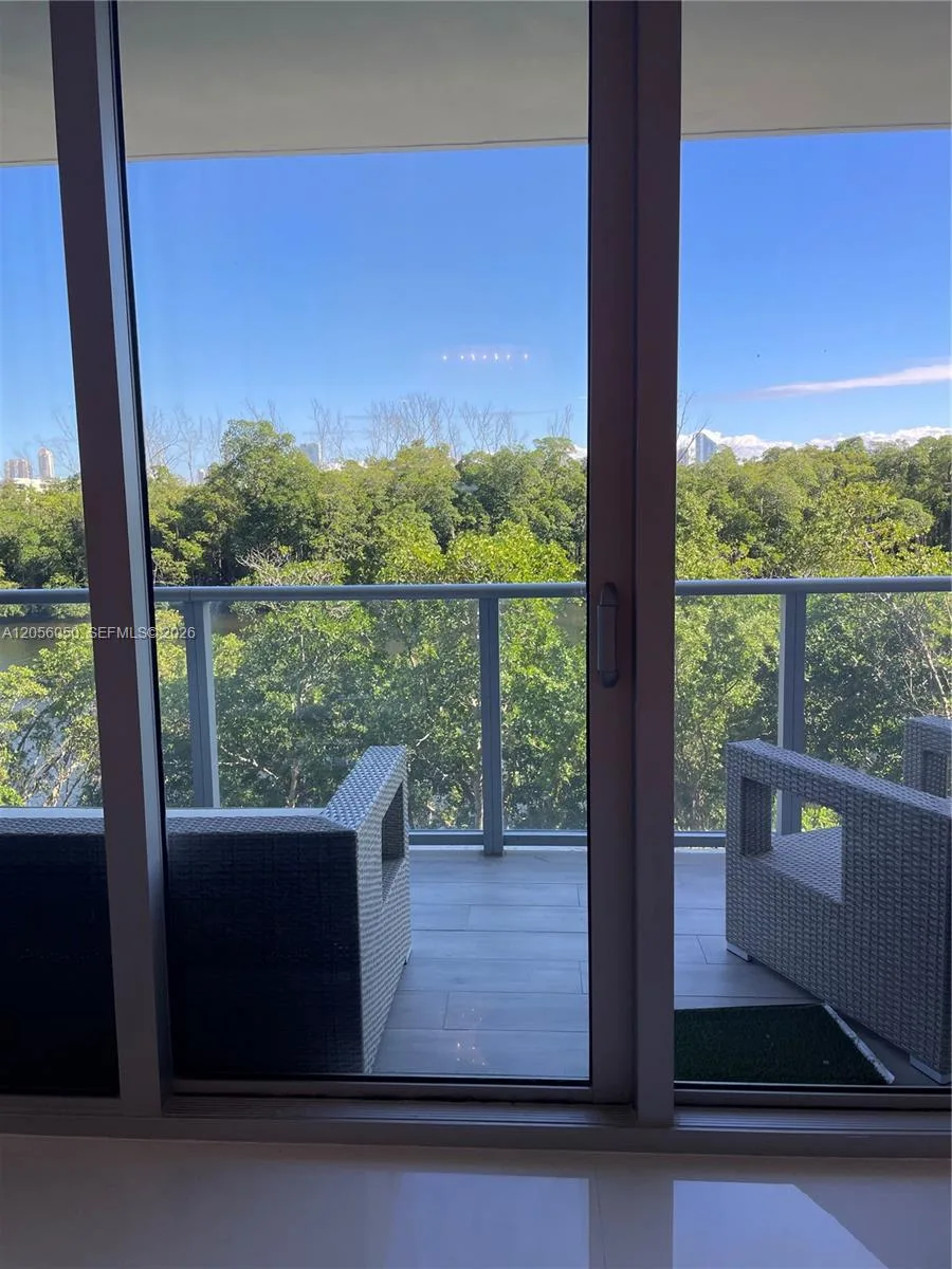 16385 Biscayne Blvd # 316, North Miami Beach, FL 33160 photo 6