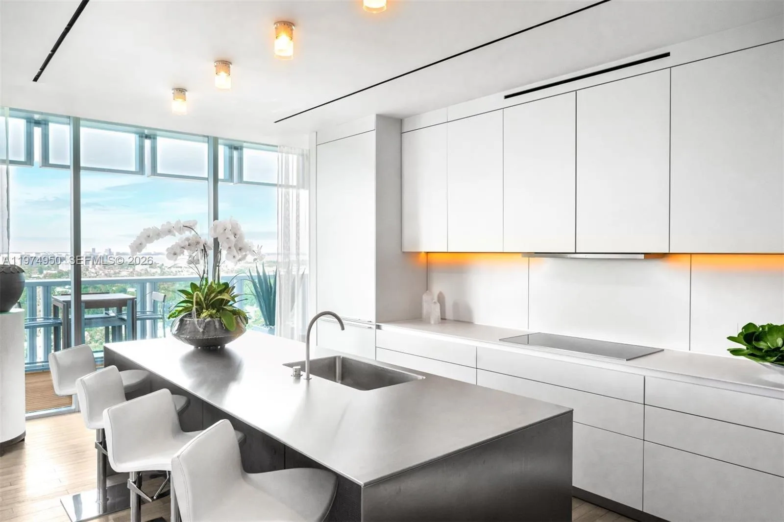 2901 E Collins Ave # 1602, Miami Beach, FL 33140 photo 8
