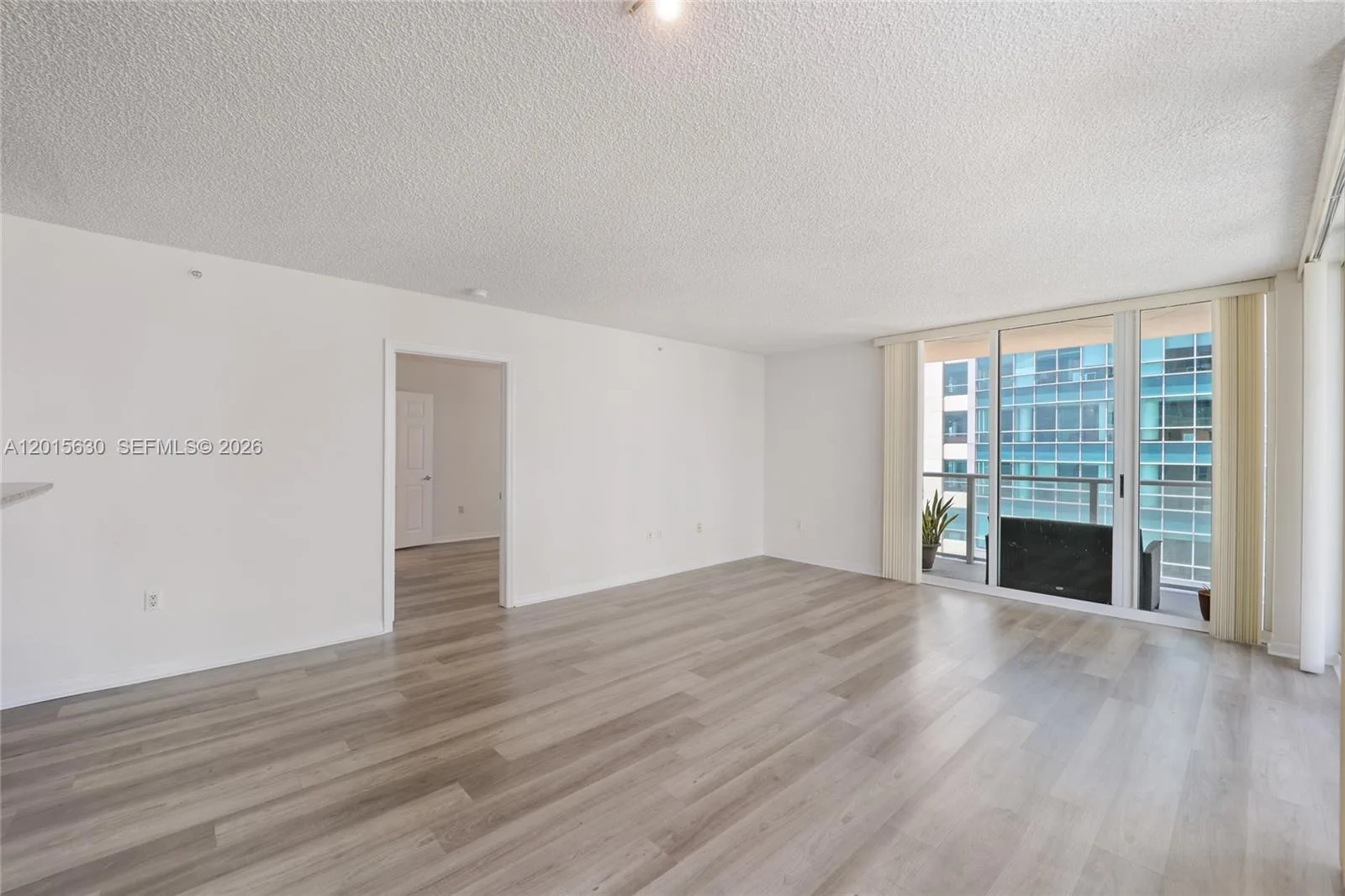 1155 BRICKELL BAY DR # 1602, Miami, FL 33131 photo 12