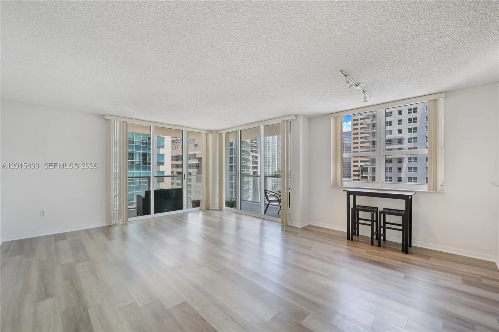 1155 BRICKELL BAY DR # 1602, Miami, FL 33131 photo 8