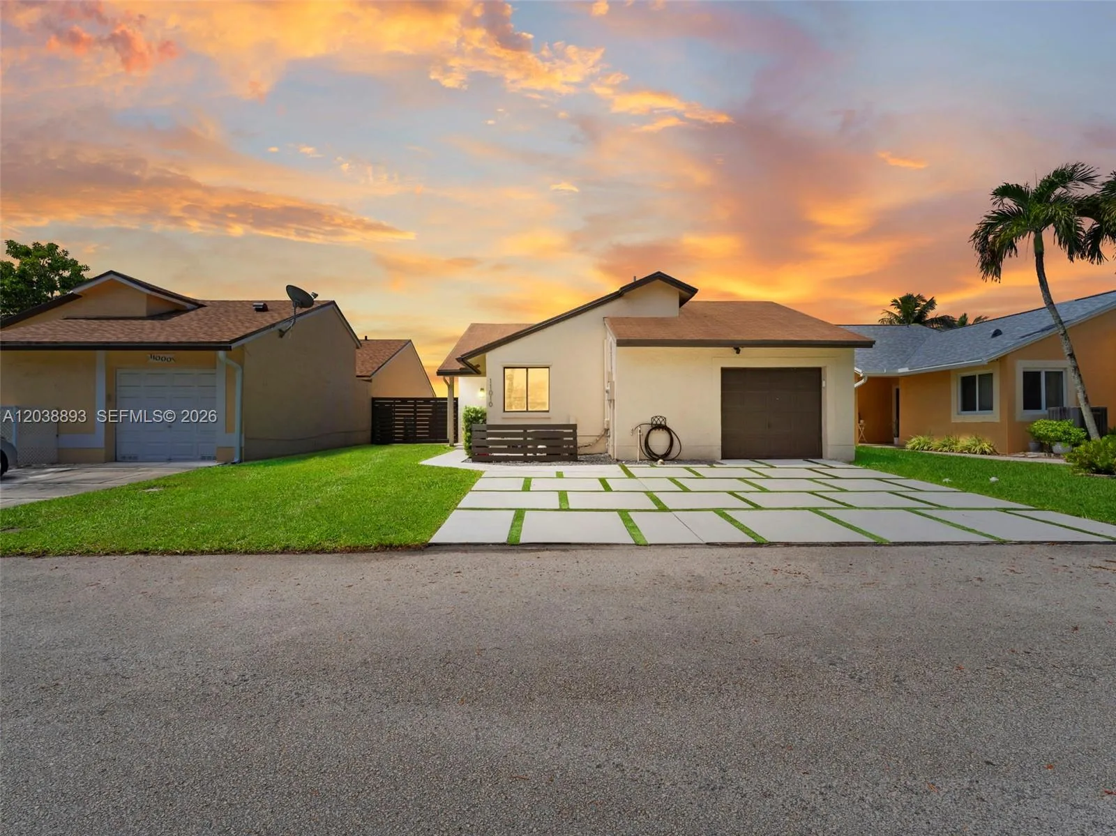 11010 SW 13th St, Pembroke Pines, FL 33025