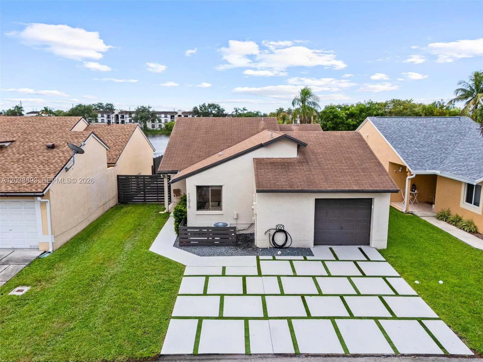 11010 SW 13th St, Pembroke Pines, FL 33025 — zdjęcie 2
