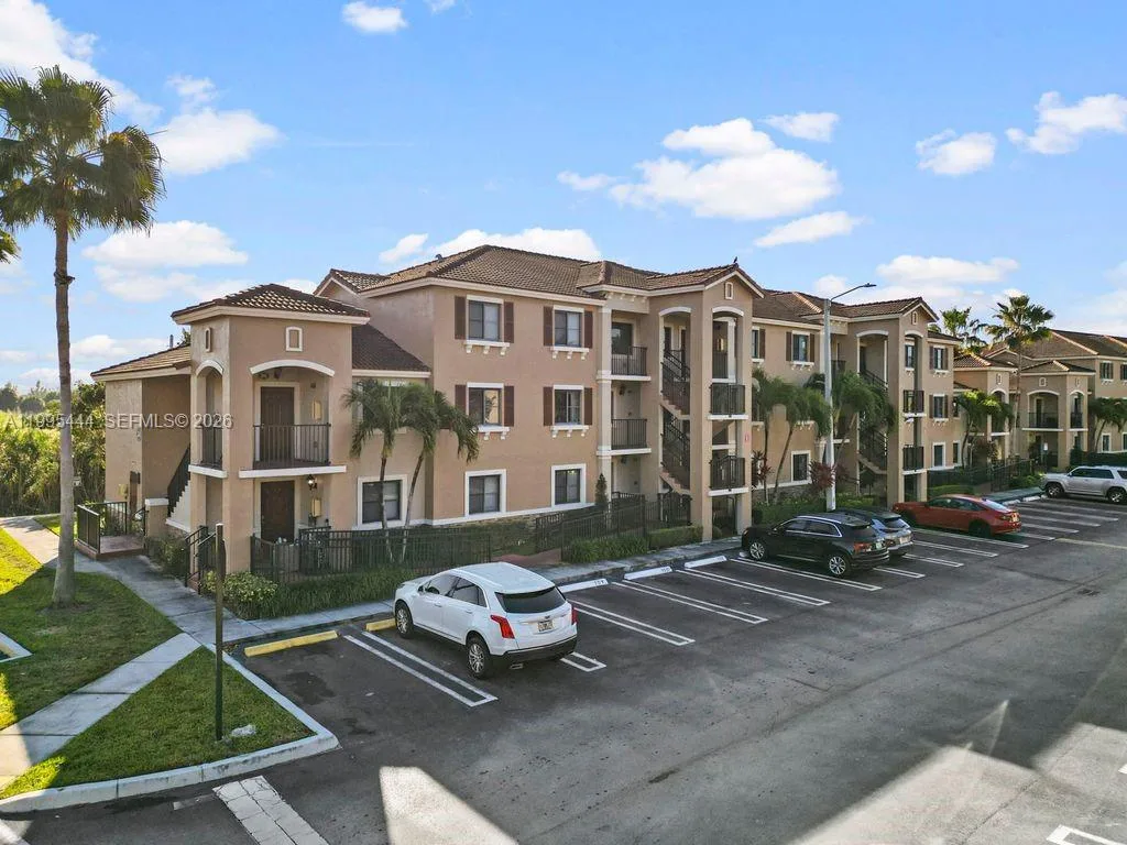 22441 SW 88th Pl # 202-5, Cutler Bay, FL 33190