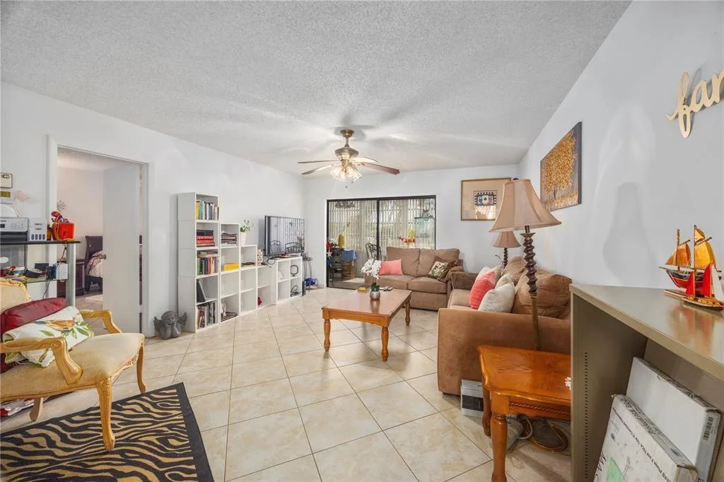 3990 NW 42ND Avenue # 311, Lauderdale Lakes, FL 33319 photo 2