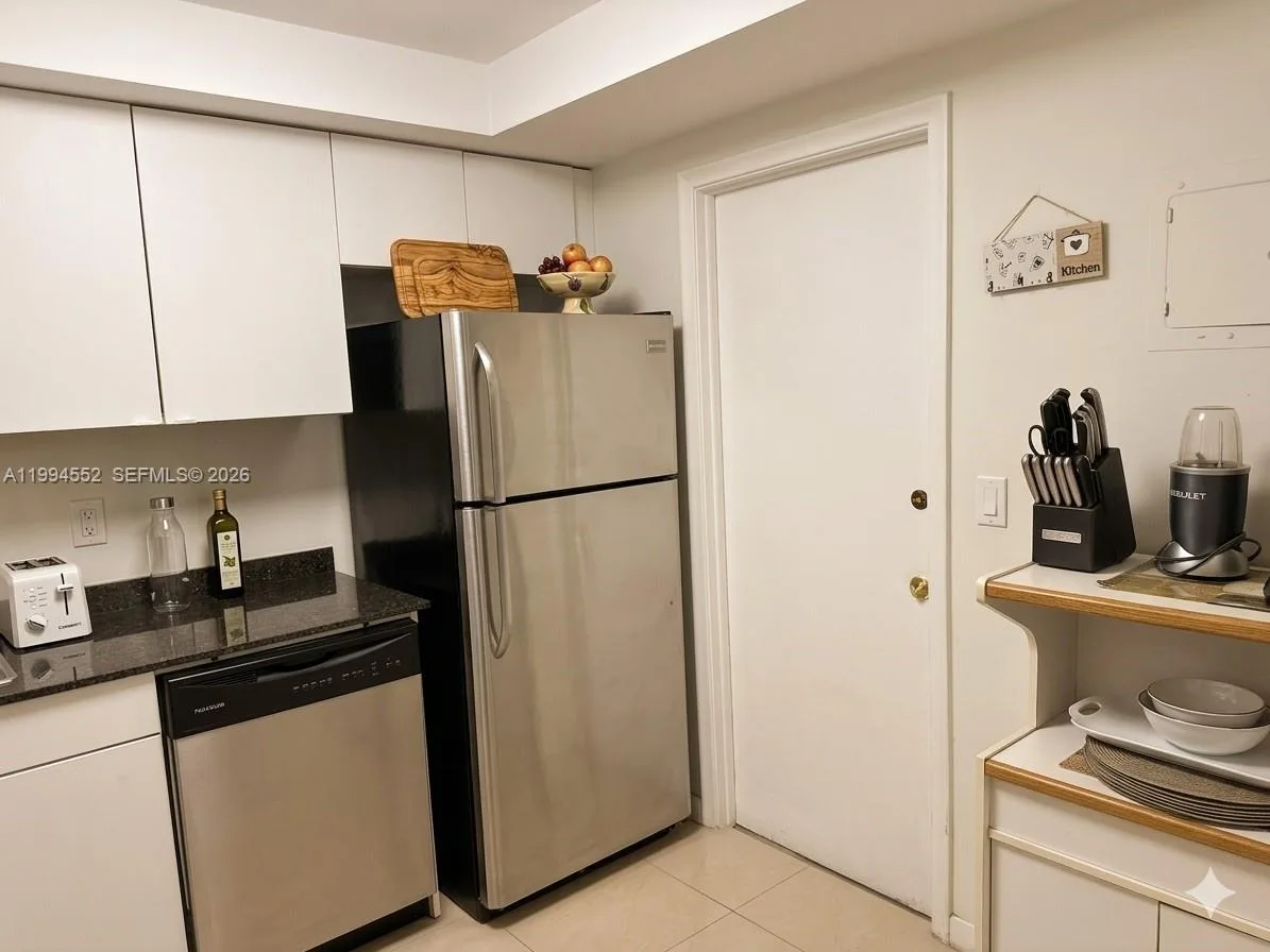 1881 Middle River Dr # 704, Fort Lauderdale, FL 33305 photo 11