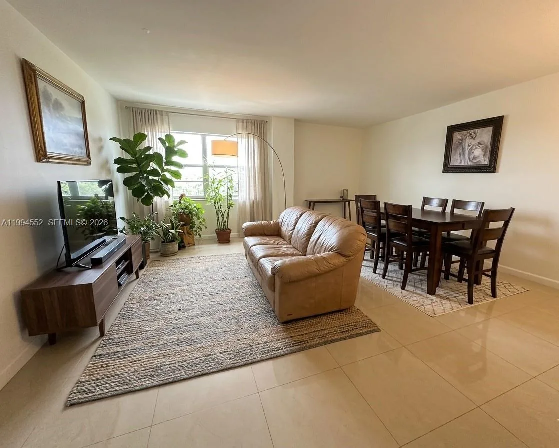 1881 Middle River Dr # 704, Fort Lauderdale, FL 33305 — zdjęcie 2