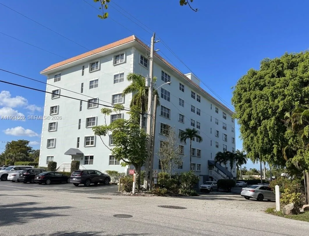 1881 Middle River Dr # 704, Fort Lauderdale, FL 33305 — zdjęcie 5